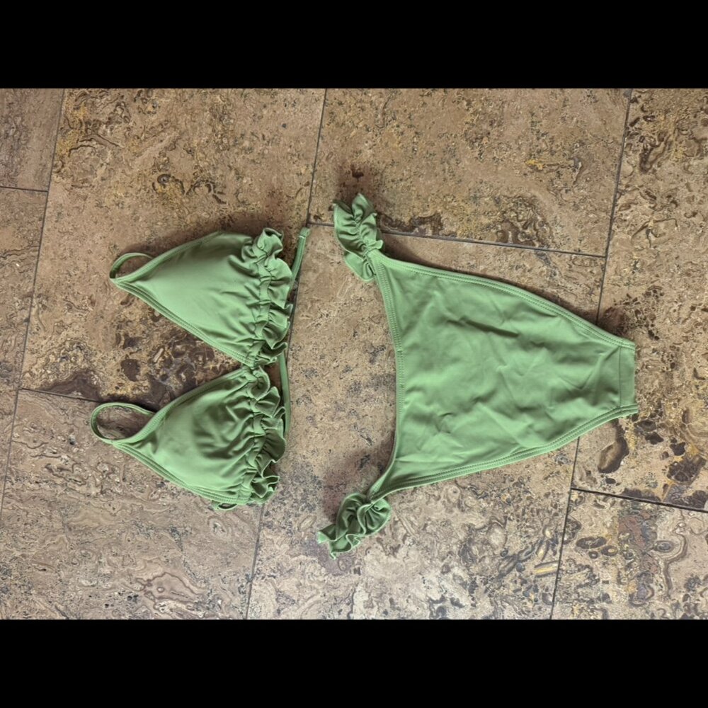 Green Ruffle Bikini - Picture 3 of 3